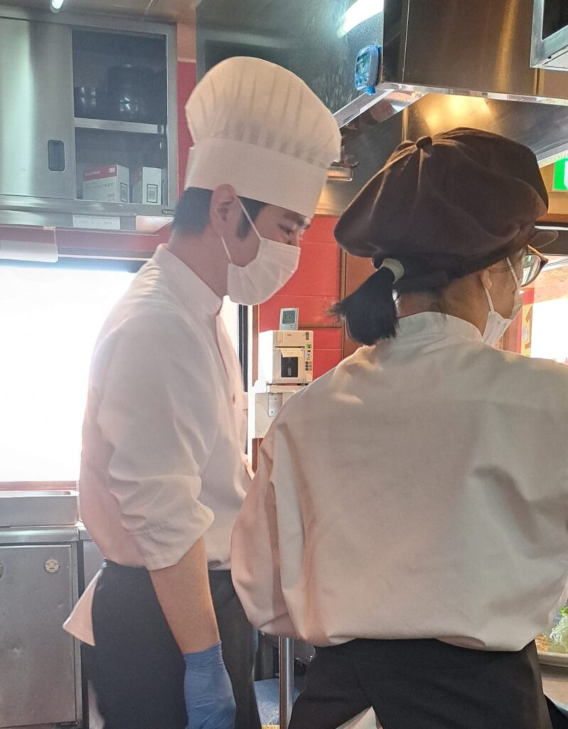 多々良店へのお手伝い。