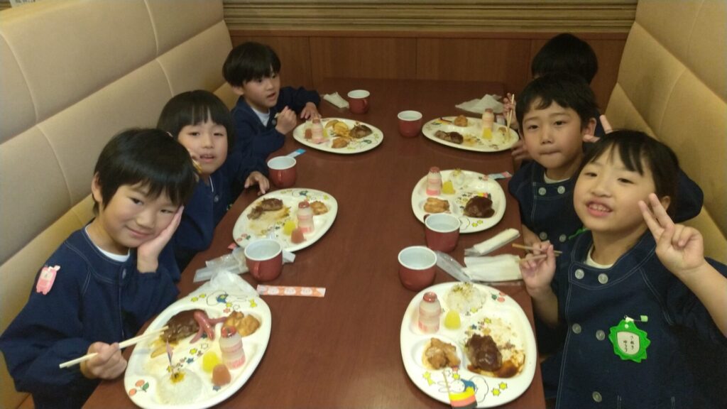 かわいい笑顔がいっぱい😊1日目