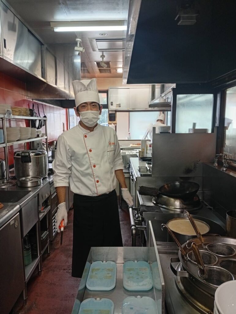 旭ヶ丘店に来たキノコさん