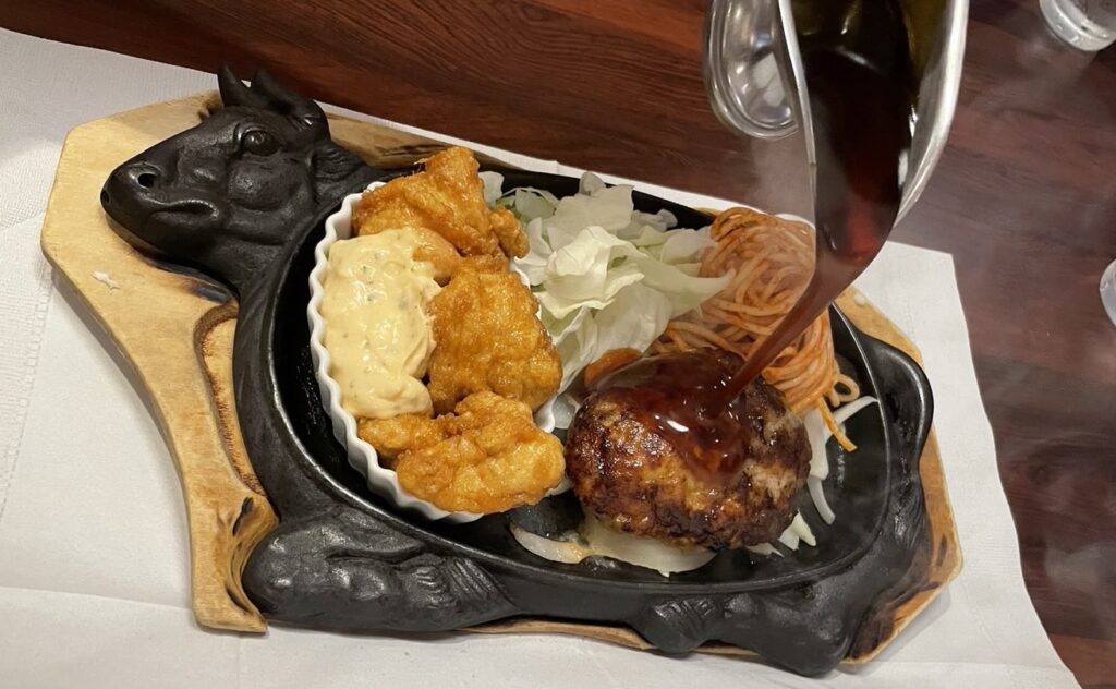 おぐら特製チキン南蛮&てりタルハンバーグ！大好評でした！